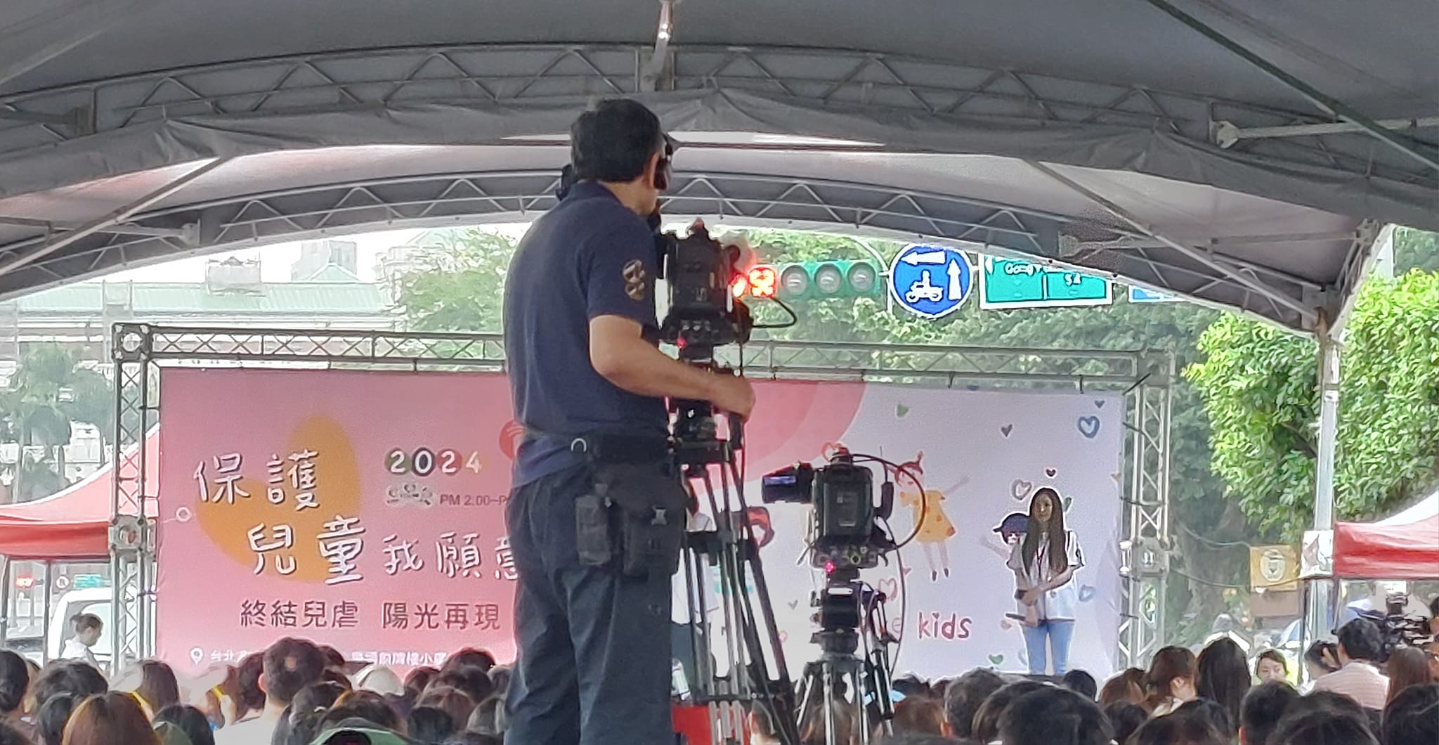 手機上傳