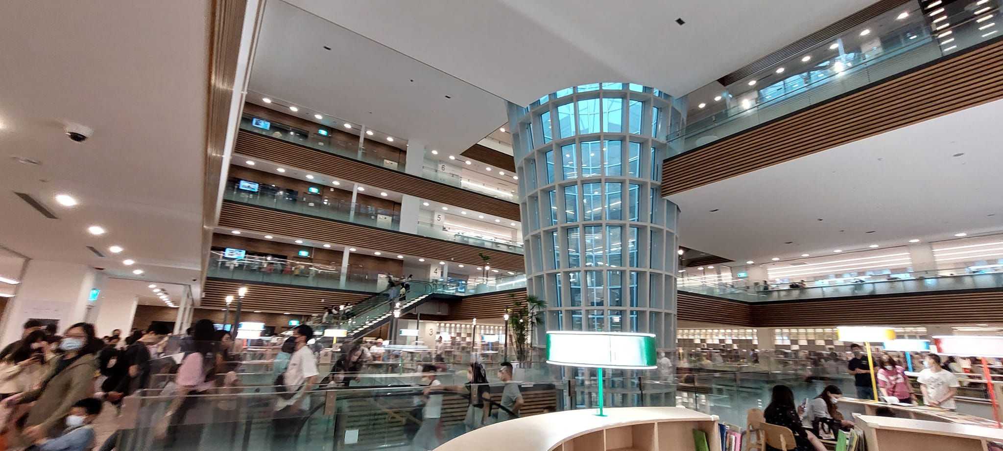 手機上傳