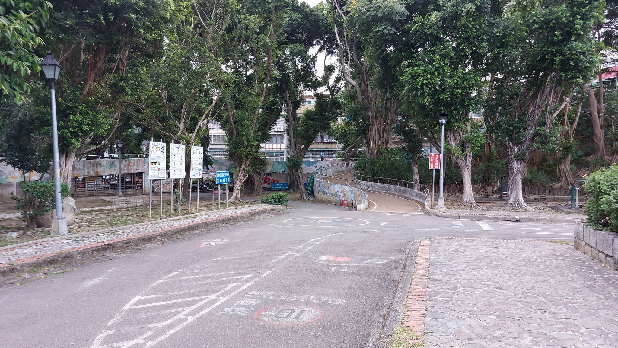 手機上傳