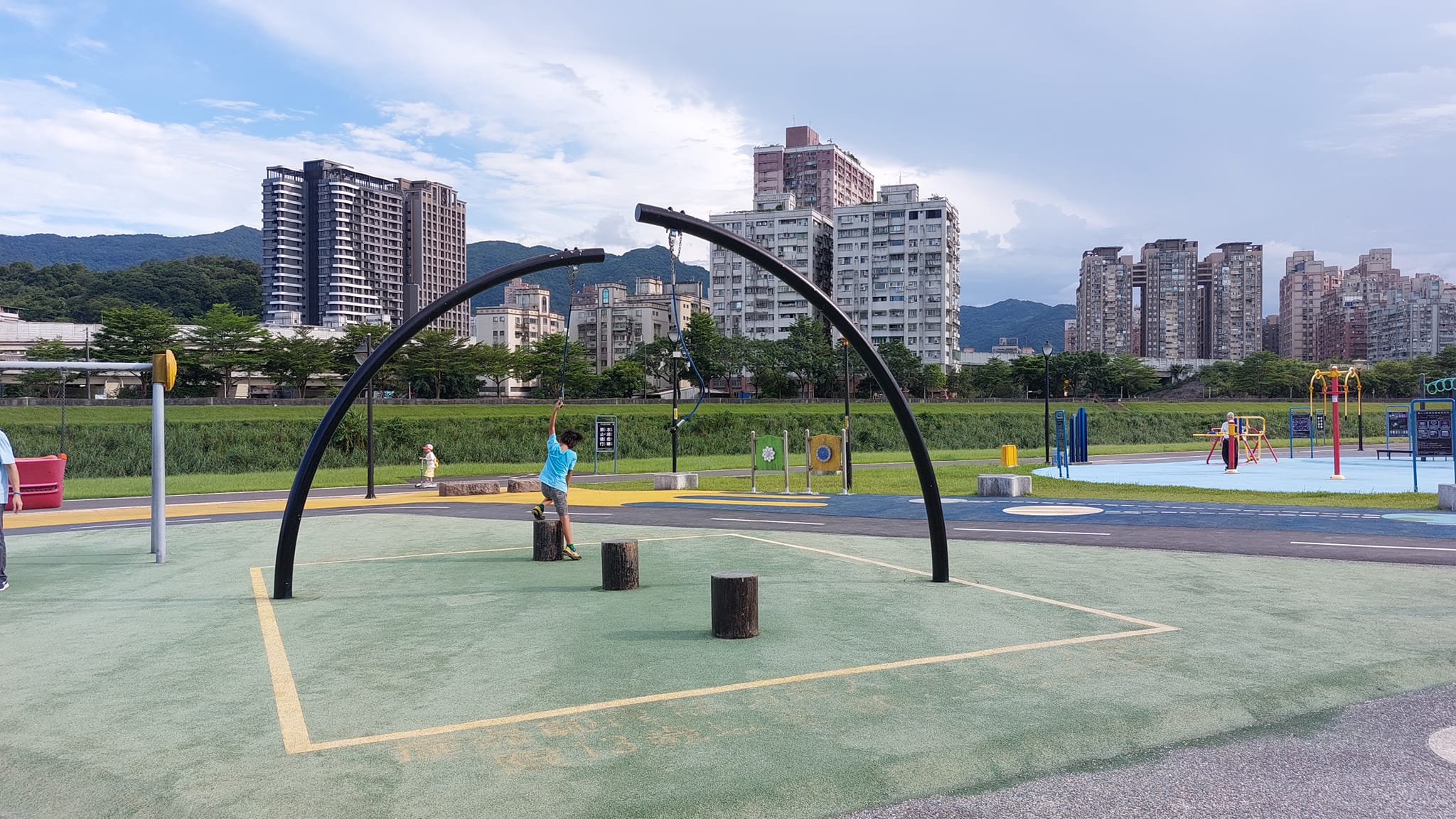 手機上傳
