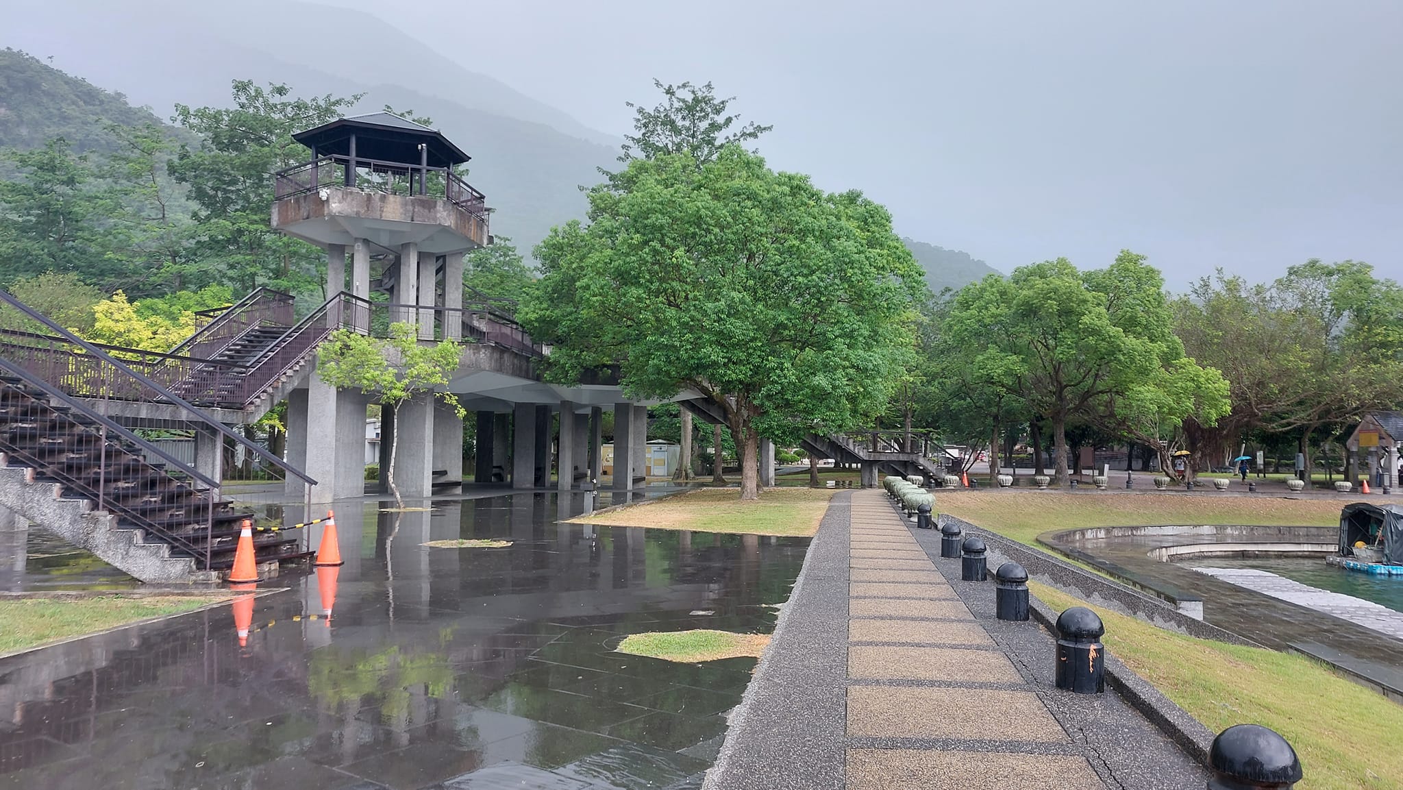 手機上傳