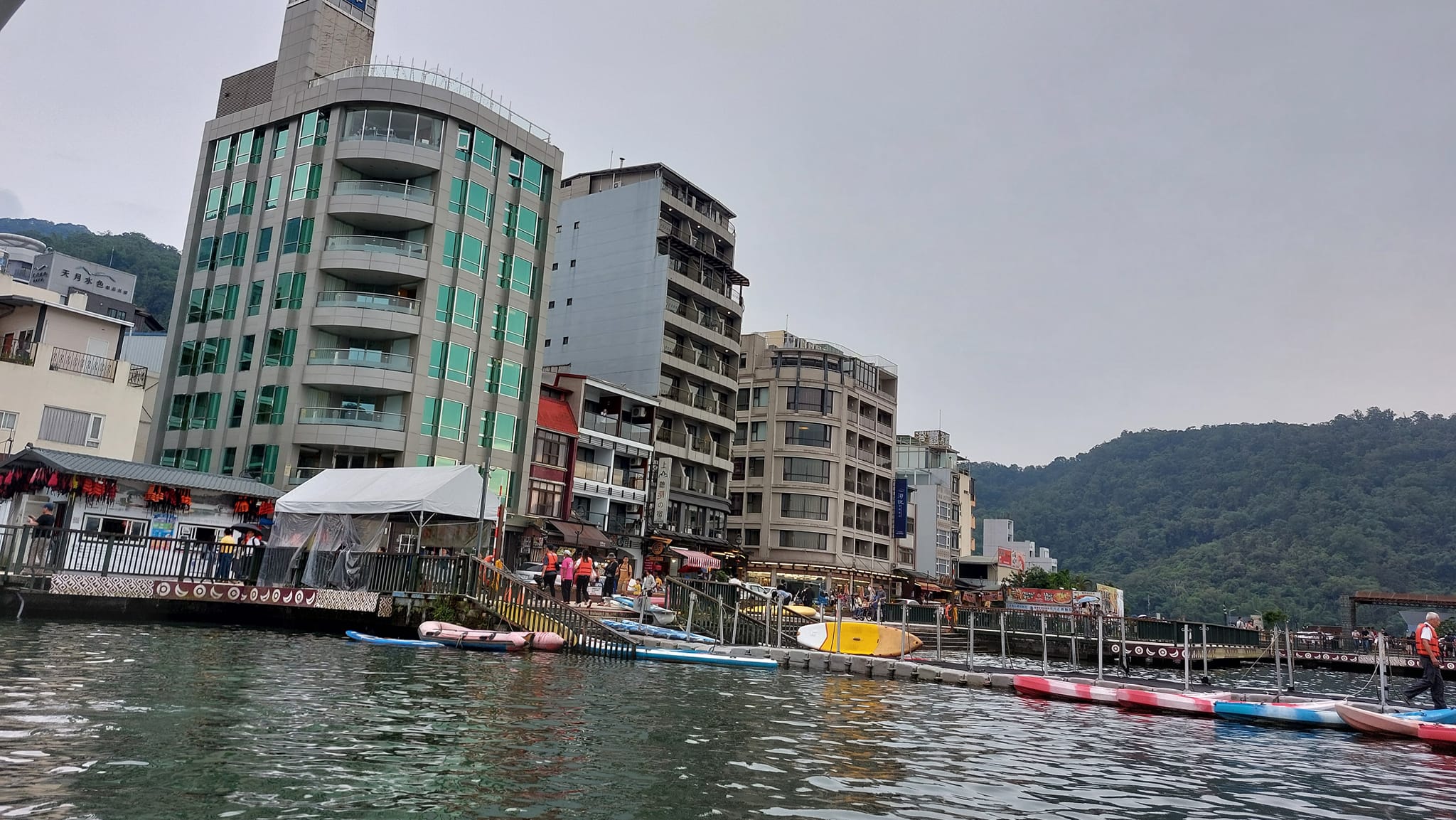 手機上傳