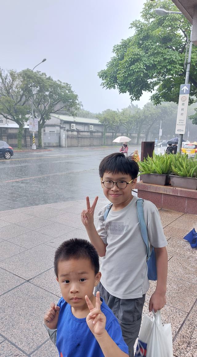 手機上傳