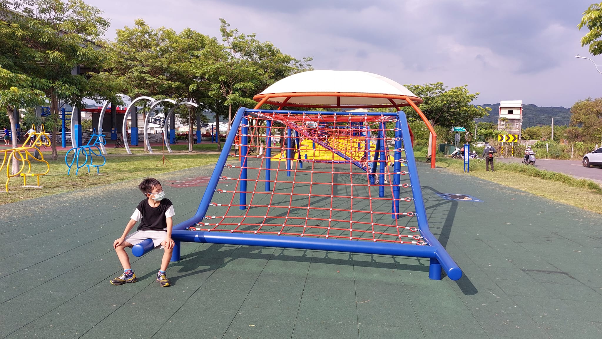 員林公十九晴雨親子運動公園停車攻略