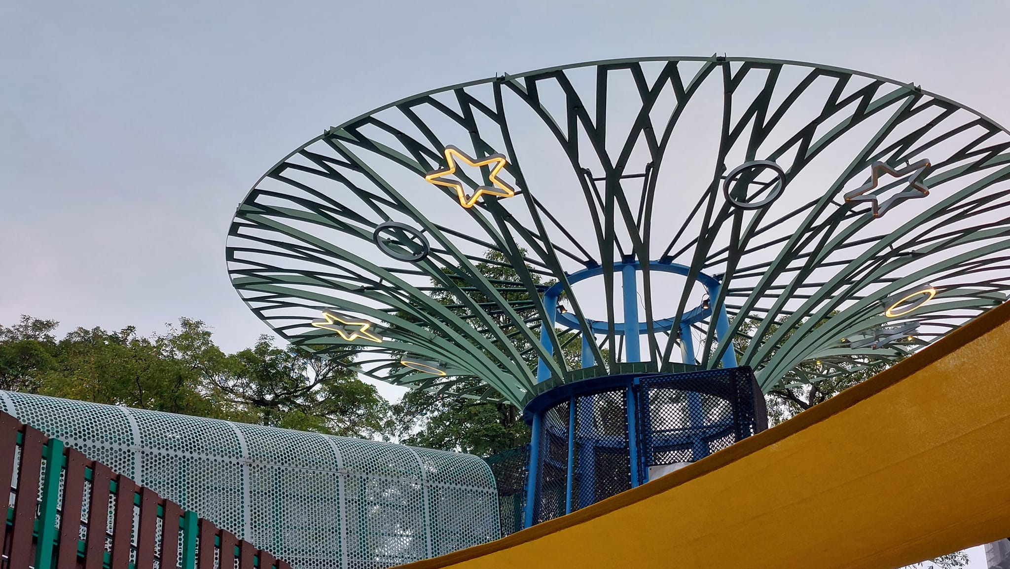 手機上傳