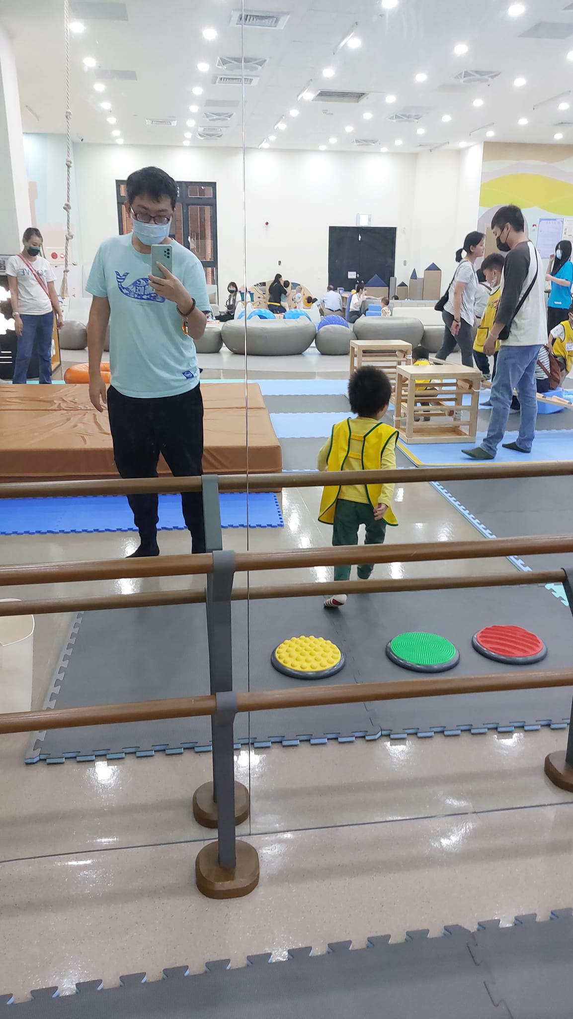 手機上傳