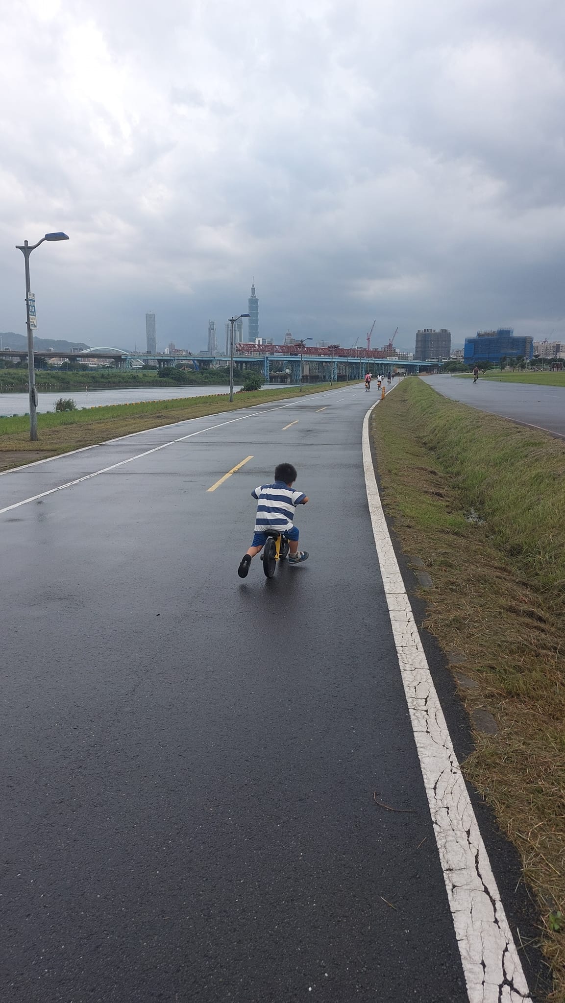 手機上傳