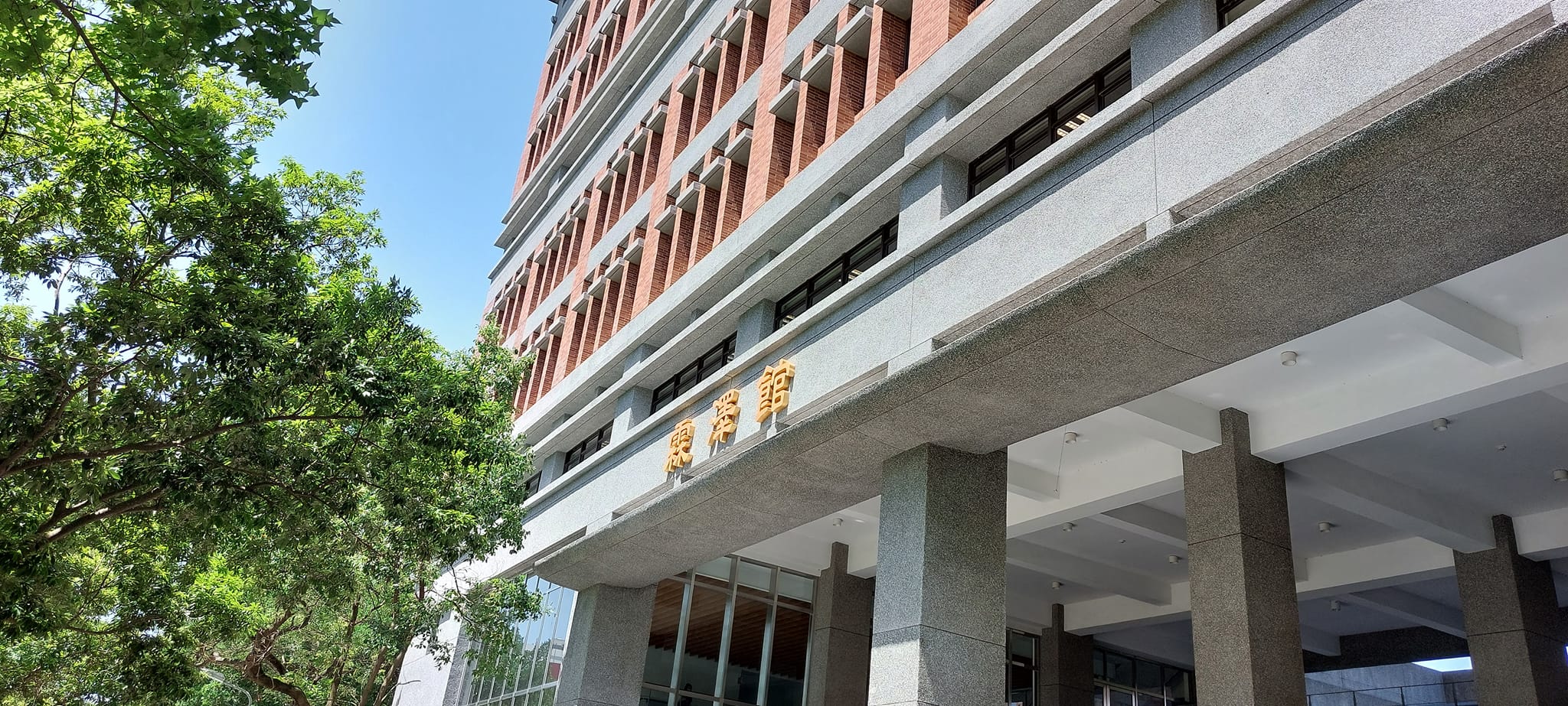 手機上傳