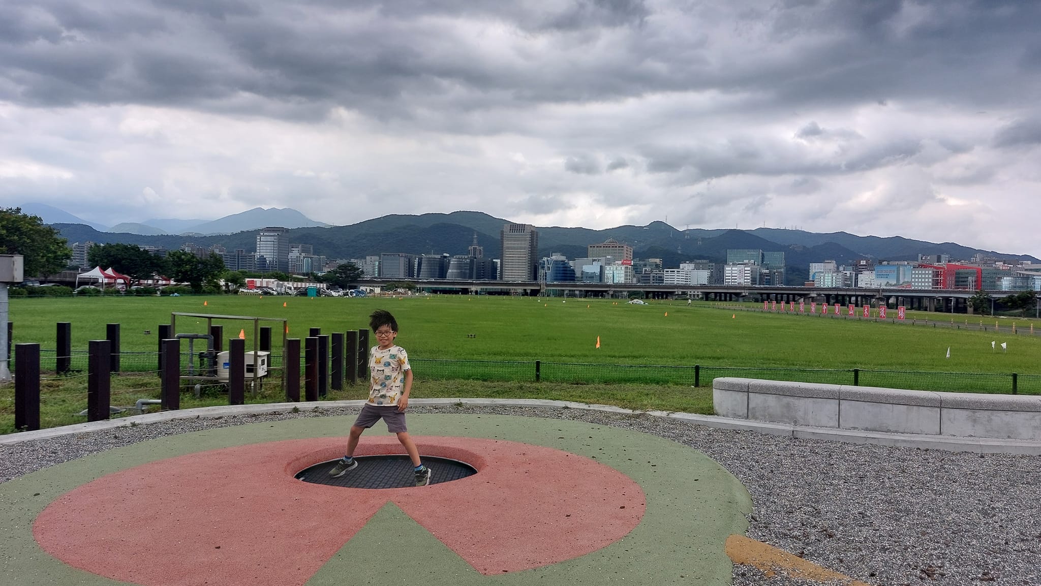 手機上傳