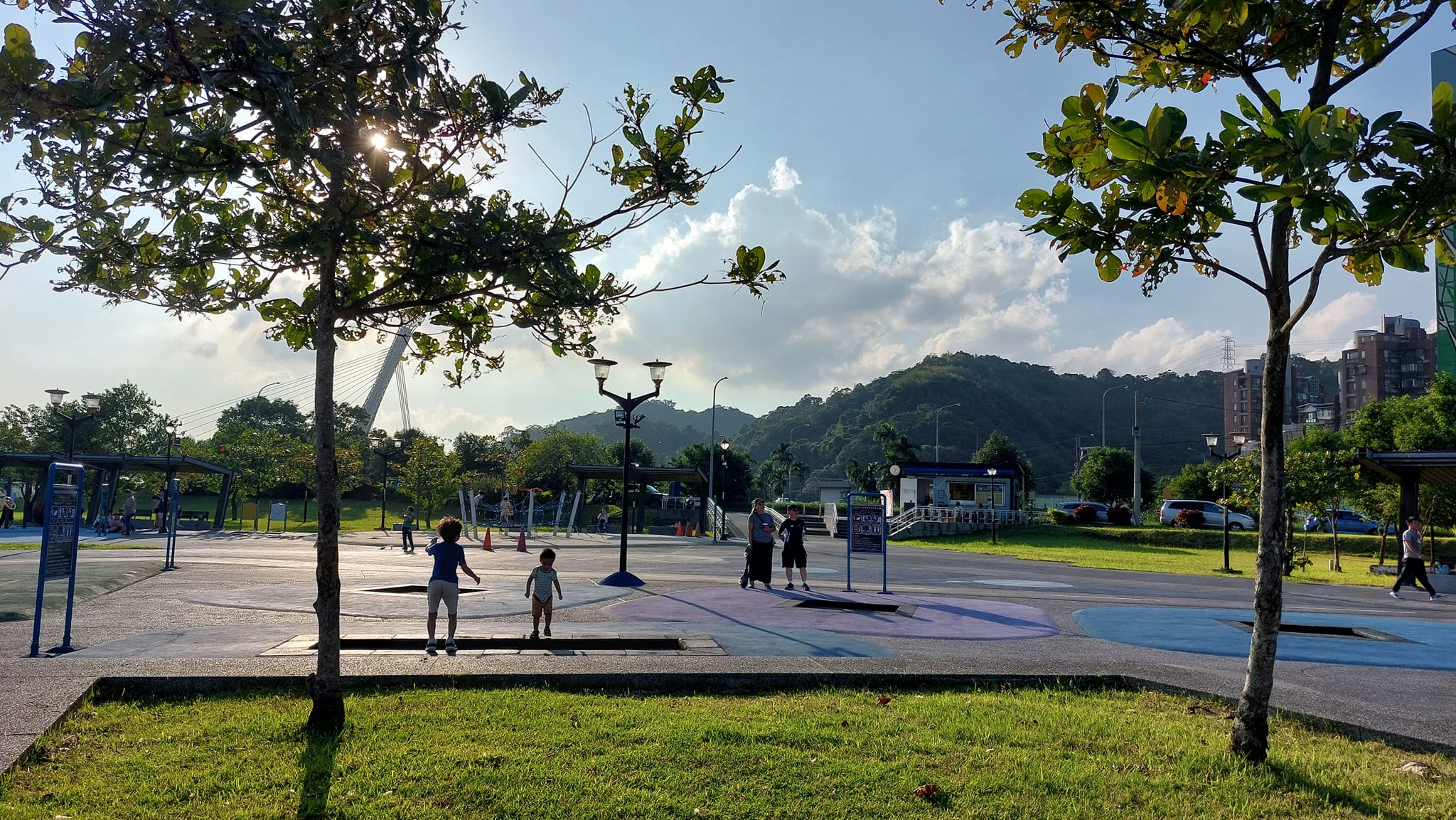 上次兩兄弟夏天星座公園戲水攻略
